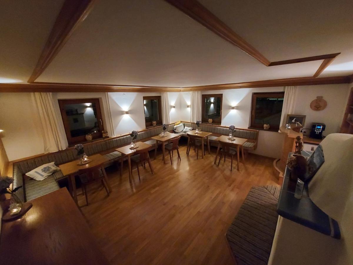 Zum Schneider Bed & Breakfast Finkenberg Luaran gambar