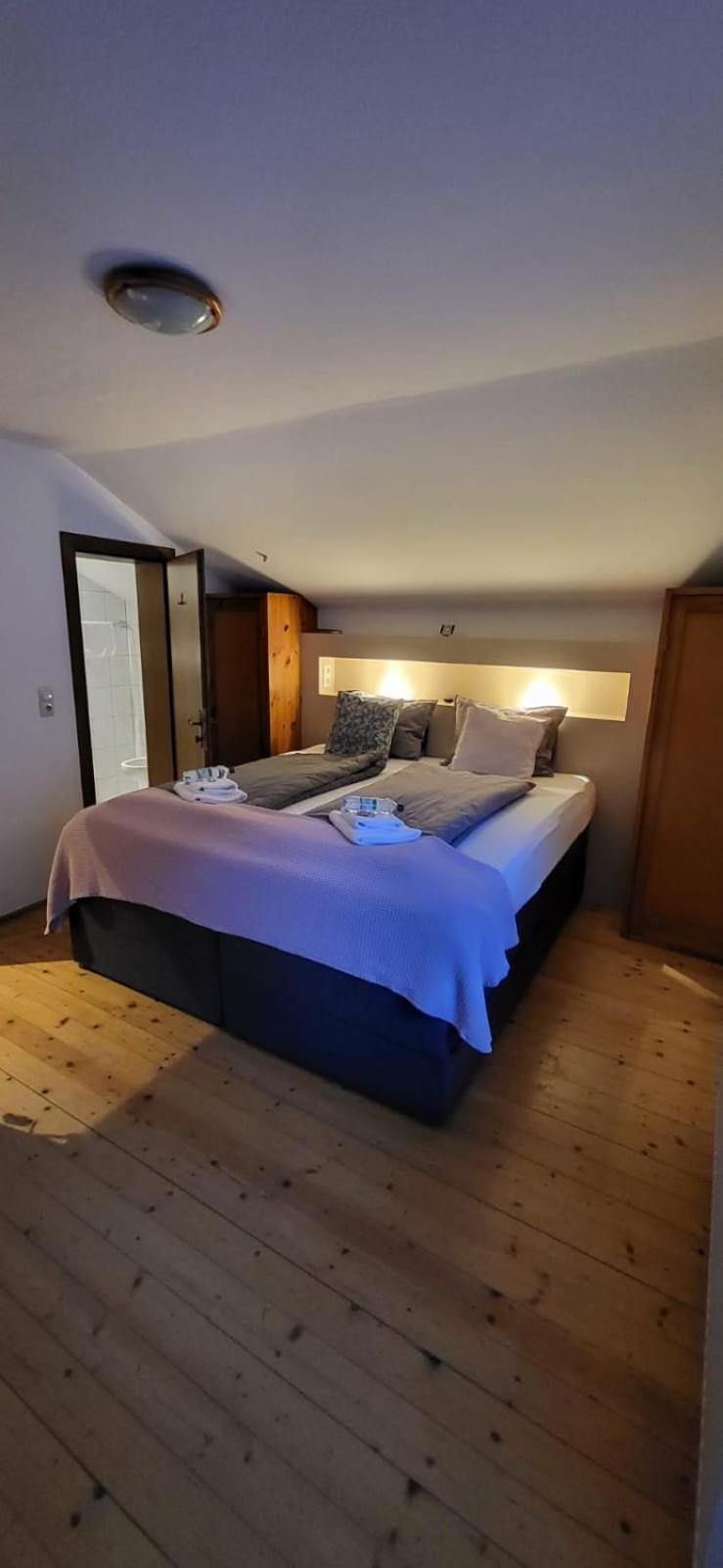 Zum Schneider Bed & Breakfast Finkenberg Luaran gambar